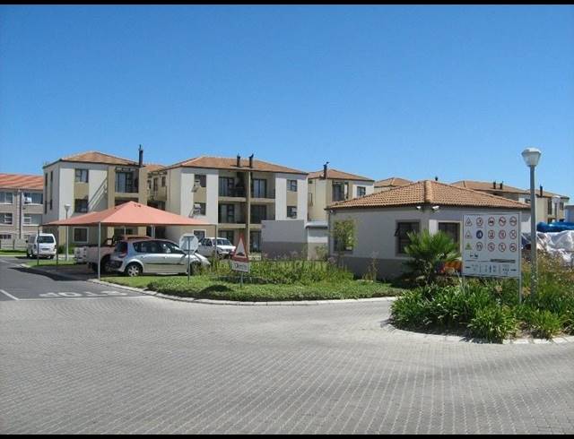 2 bed property to rent in STRAND